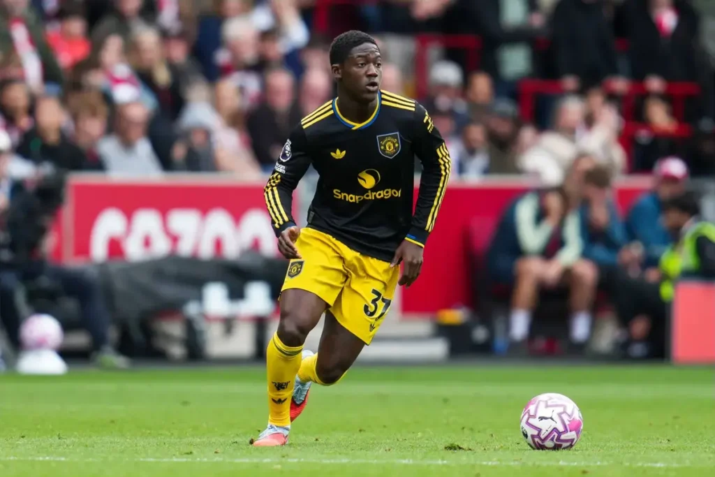 12BET:曼联青训帝星遭冷落陷转会风波