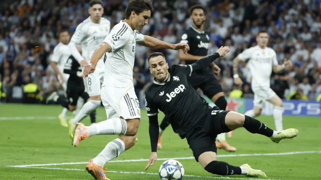 Real Madrid survive late drama in UCL night